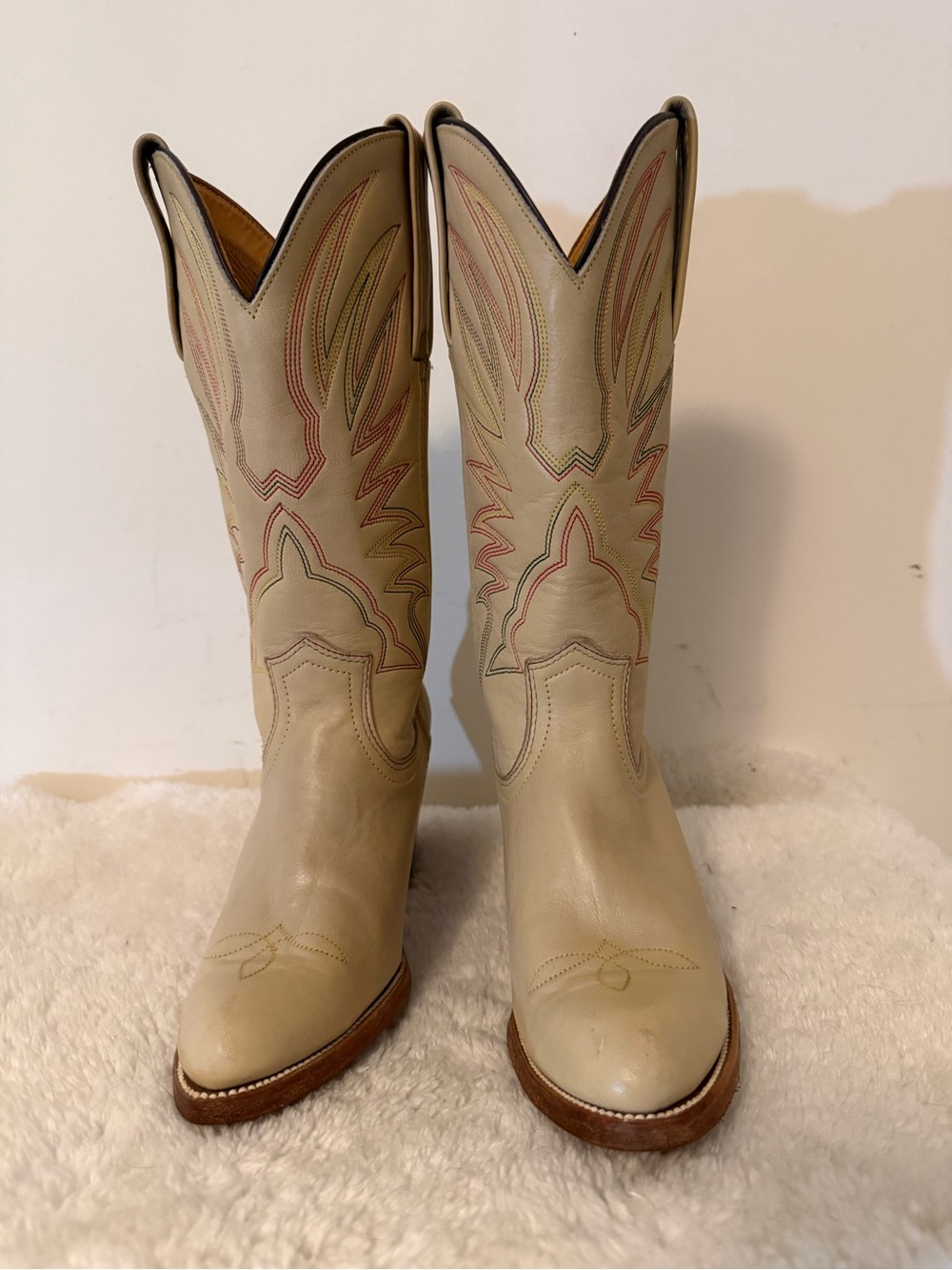 70s 80s Vintage Frye Cream Leather Cowgirl Boots w/Multicolor Stitching - Picture 6 of 12